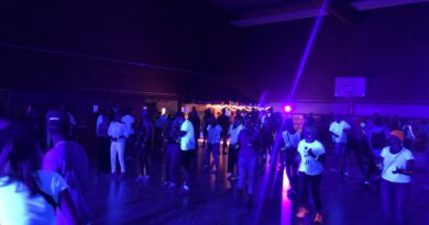Bis früh in die Morgenstunden ging die Schwarzlicht-Party beim TSV 1904 Nieder-Mörlen Bis früh in die Morgenstunden ging die Schwarzlicht-Party beim TSV 1904 Nieder-Mörlen